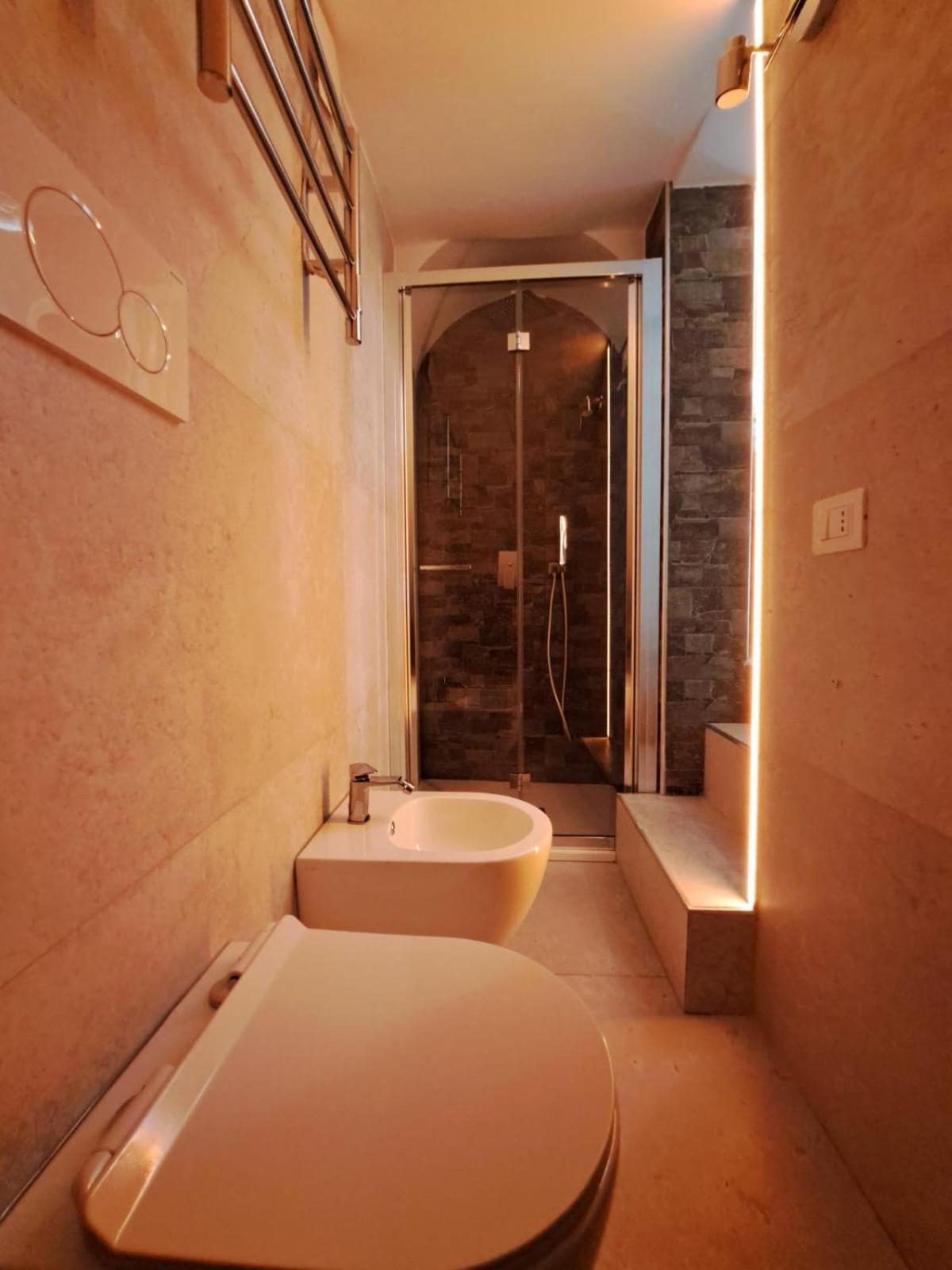 Mae Apulian Rooms Grottaglie Bagian luar foto