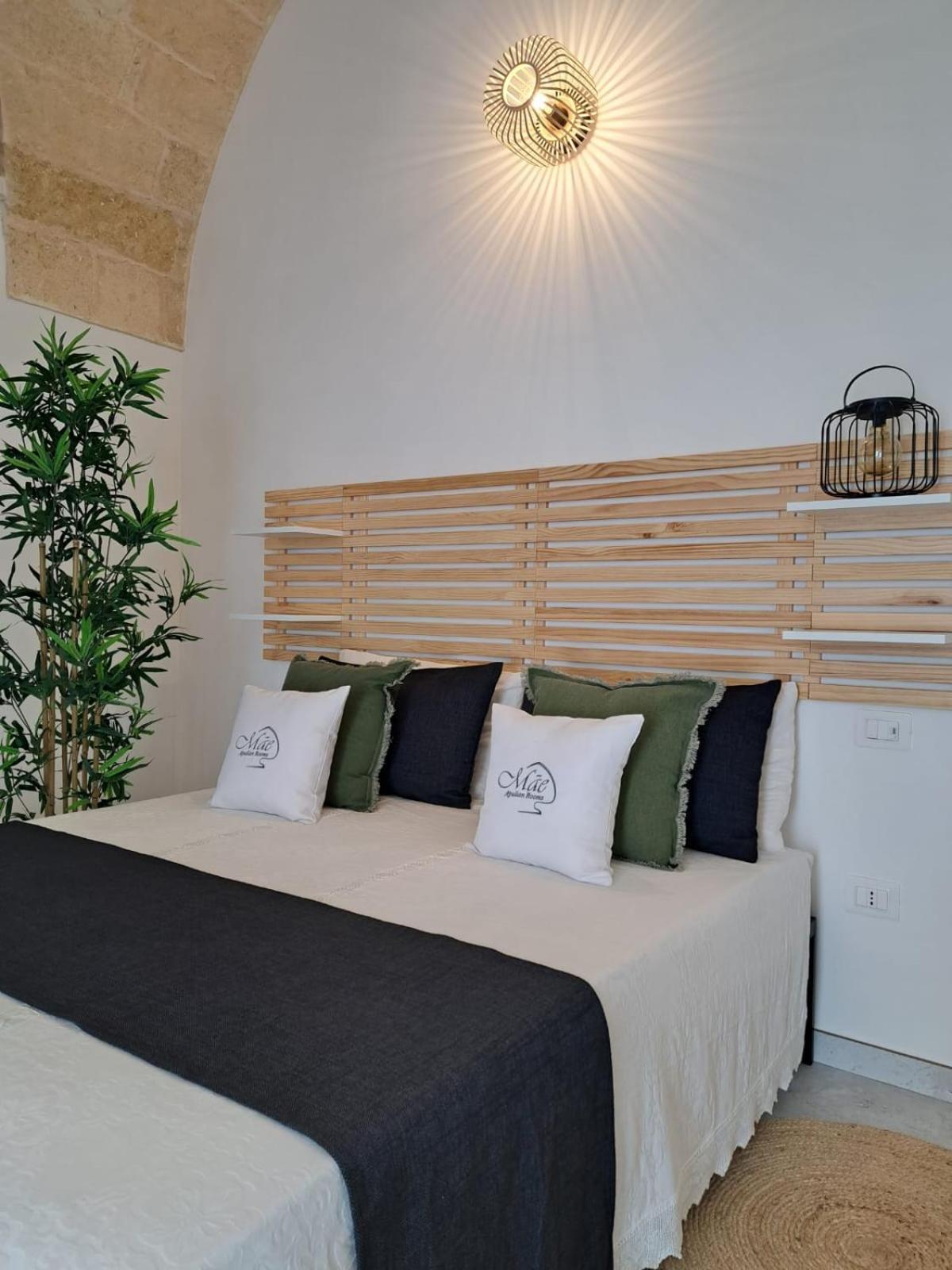 Mae Apulian Rooms Grottaglie Bagian luar foto