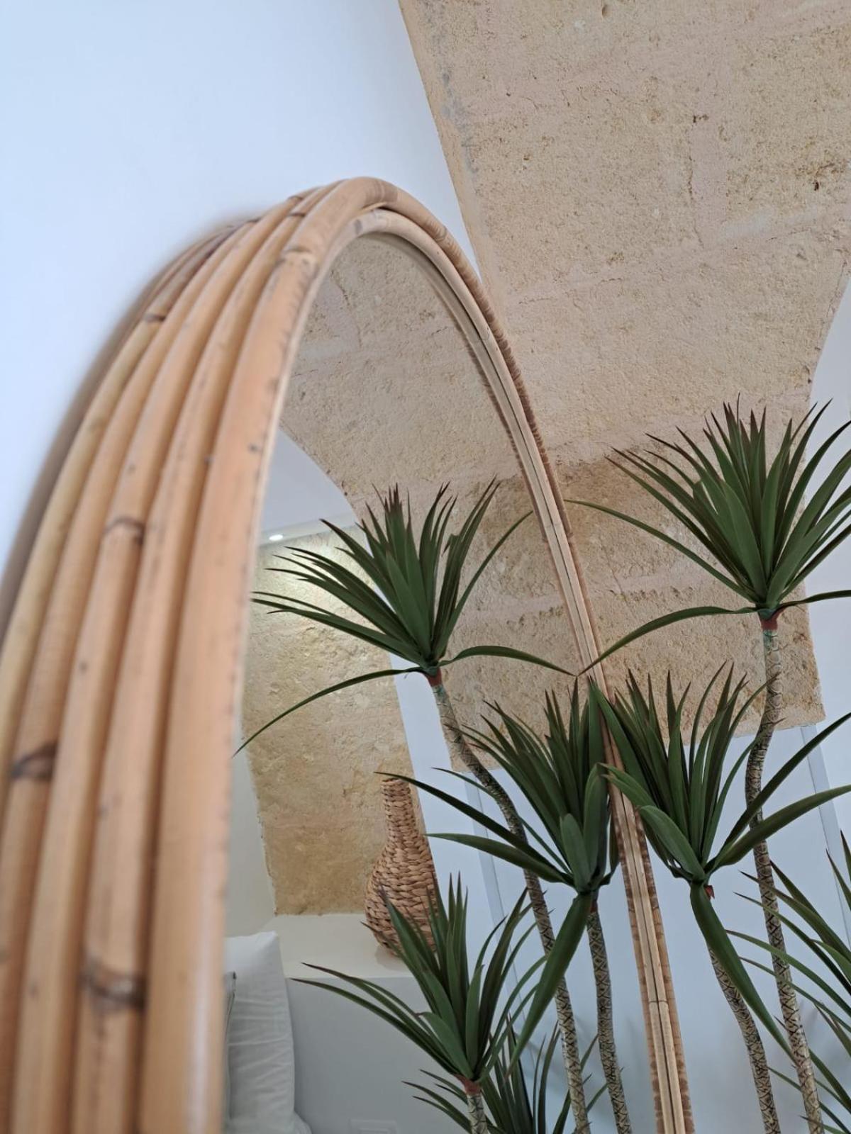 Mae Apulian Rooms Grottaglie Bagian luar foto
