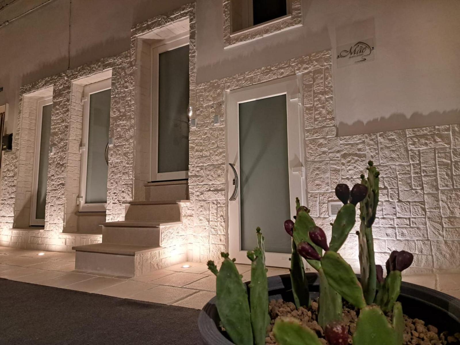 Mae Apulian Rooms Grottaglie Bagian luar foto