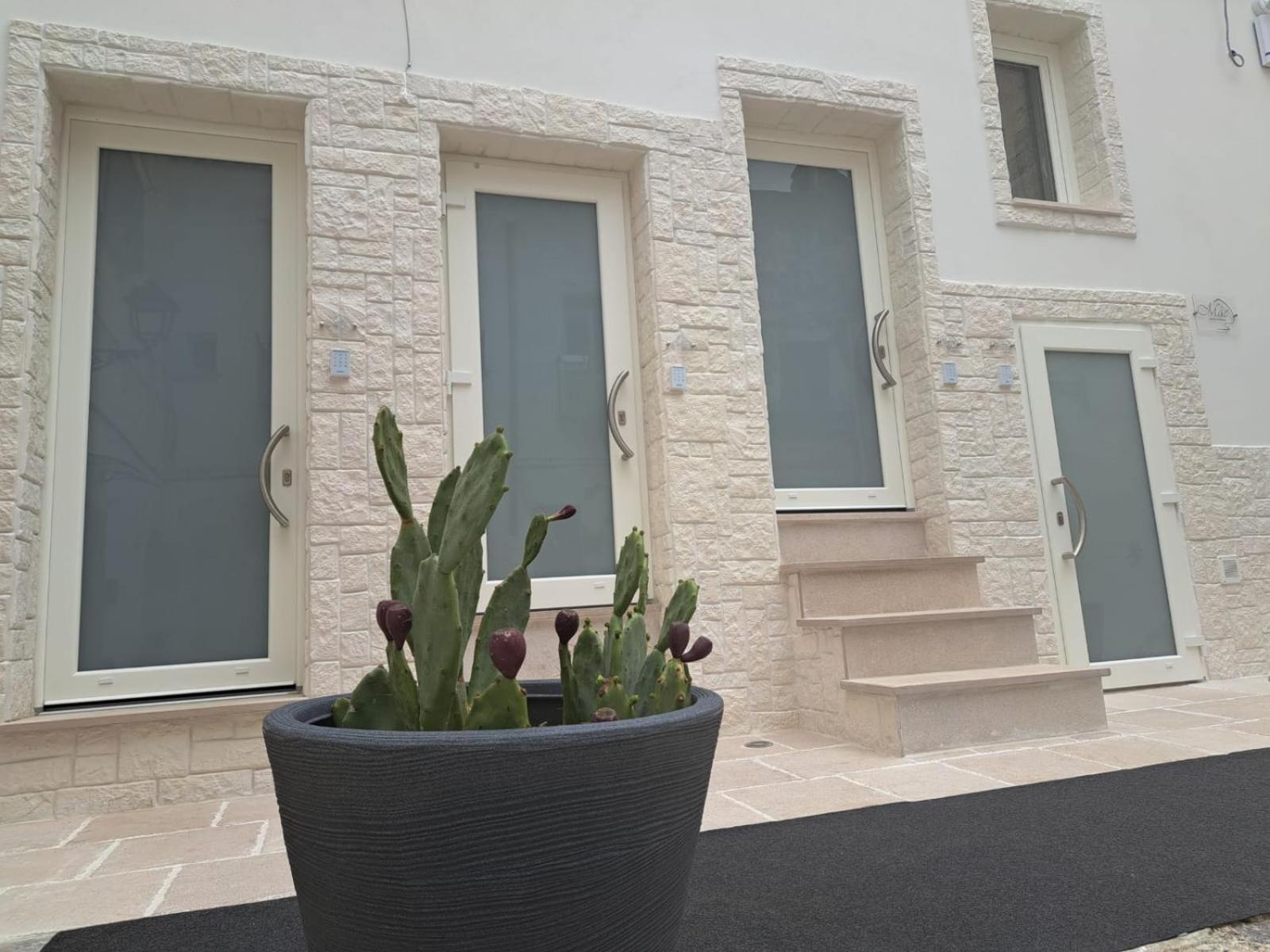 Mae Apulian Rooms Grottaglie Bagian luar foto