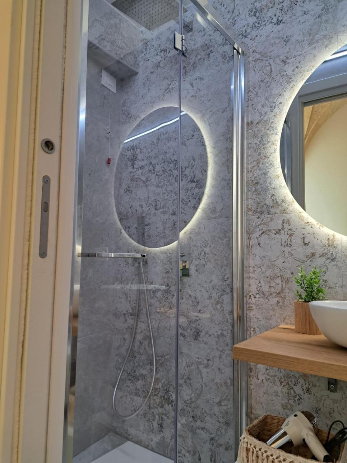 Mae Apulian Rooms Grottaglie Bagian luar foto